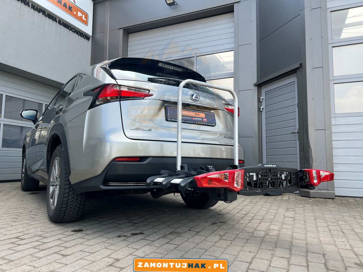 Zamontuj bagażnik Uebler i31 na Lexusie NX - idealne dopasowanie i wyjątkowa trwałość. Sprawdź ofertę w serwisie zamontujhak.pl